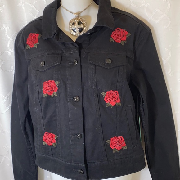 LuLaRoe Jackets & Blazers - LuLaRoe Harvey Trucker Style Denim Jacket